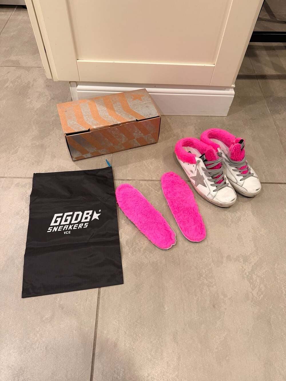 Golden Goose Super-Star Sabot Sneakers White Ice Star Pink Shearling Size 38